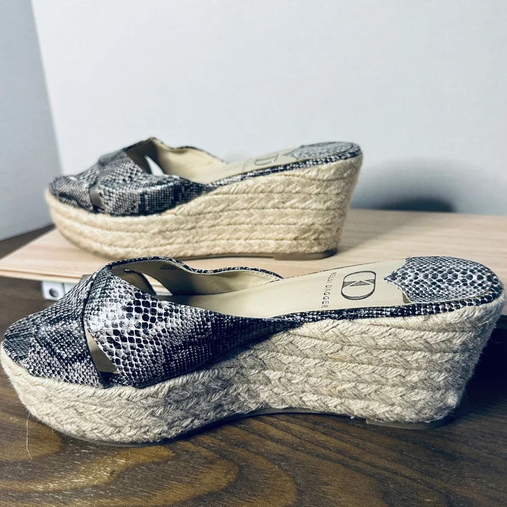 Kelsi Dagger‎ Bianca Snakeskin Print Espadrille Wedge Sandals Grey Black Size 6
